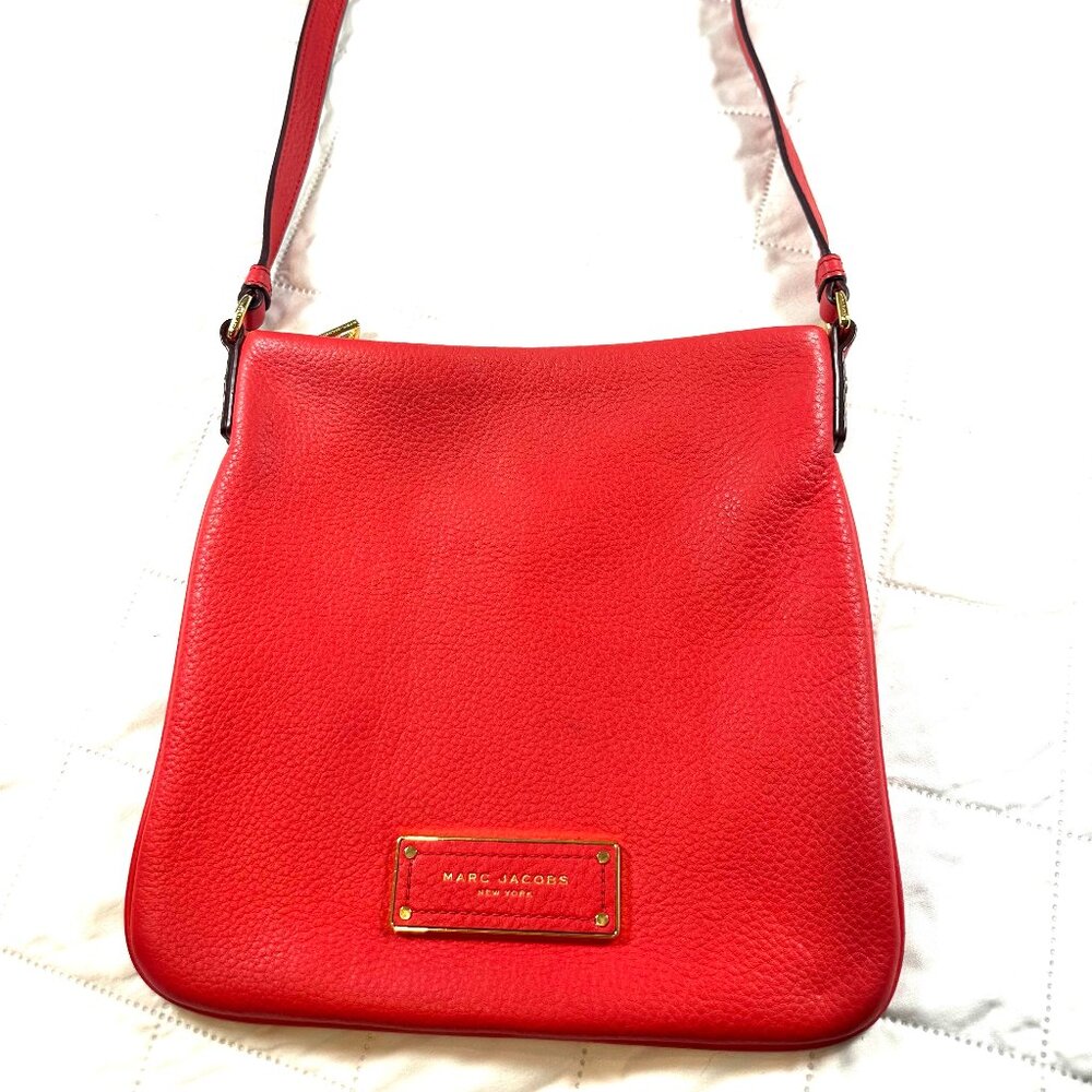 Marc Jacobs Classic Q Natasha Crossbody – Red Pebbled Leather